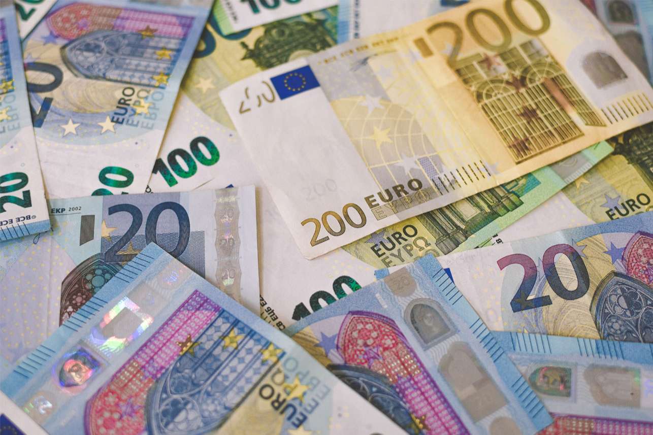 Cơ hội làm việc, kiếm tiền khắp châu Âu khi bạn có thẻ xanh của Đức